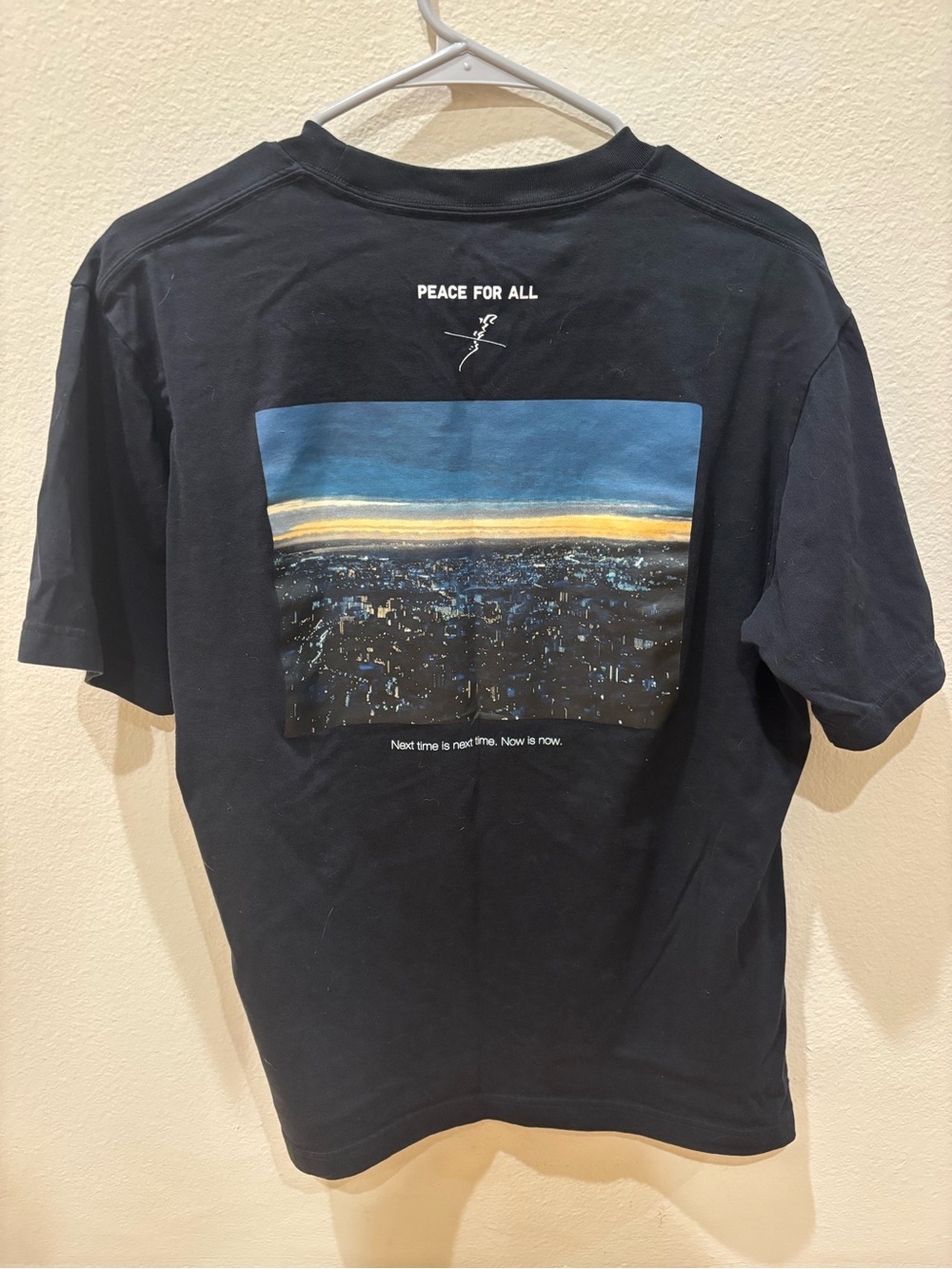 Uniqlo Black 'Peace For All' Cityscape Graphic Tee - Japan L (US S/M)